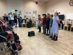 Október mesiac úcty ku starším - IMG-20231030-WA0028